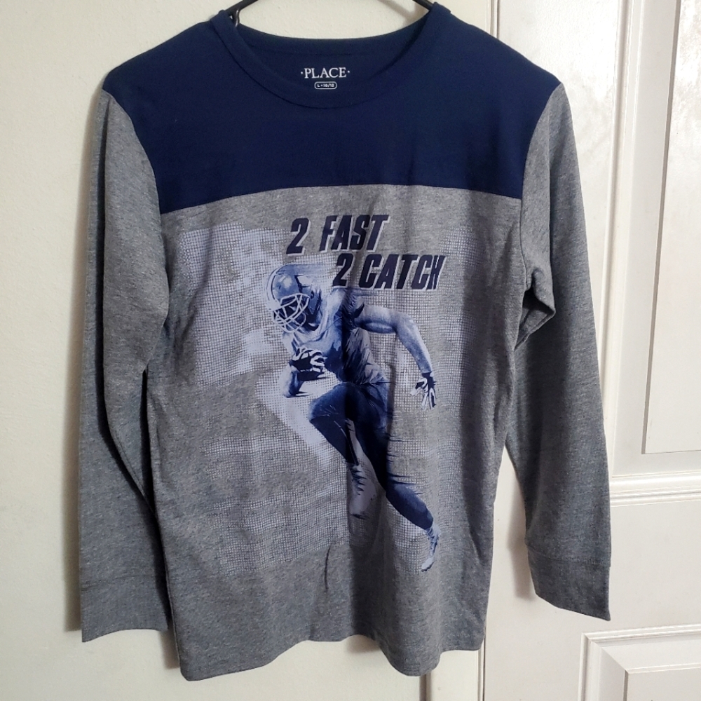 Graphic tee